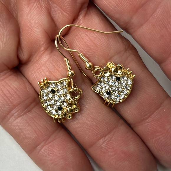 Hello Kitty Crystal Rhinestone Bling Dangle Drop Gold Tone Earrings NEW - Picture 7 of 11